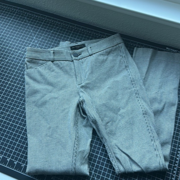 Banana Republic Sloan Micro Houndstooth Pants - Picture 1 of 3